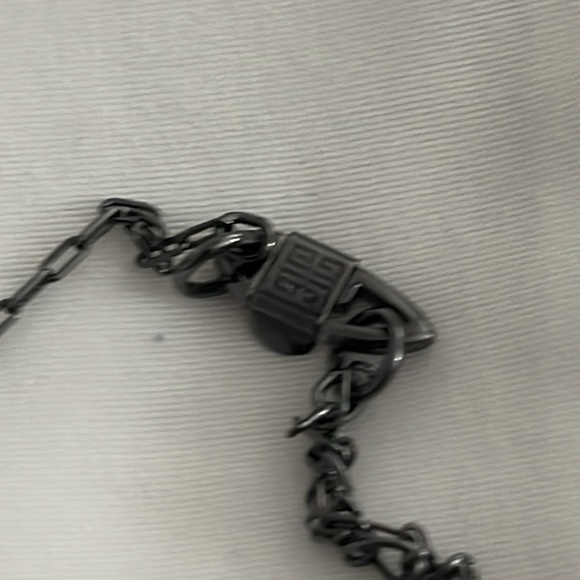 GIVENCHY CRYSTAL LARIAT NECKLACE & EARRINGS - Picture 6 of 6